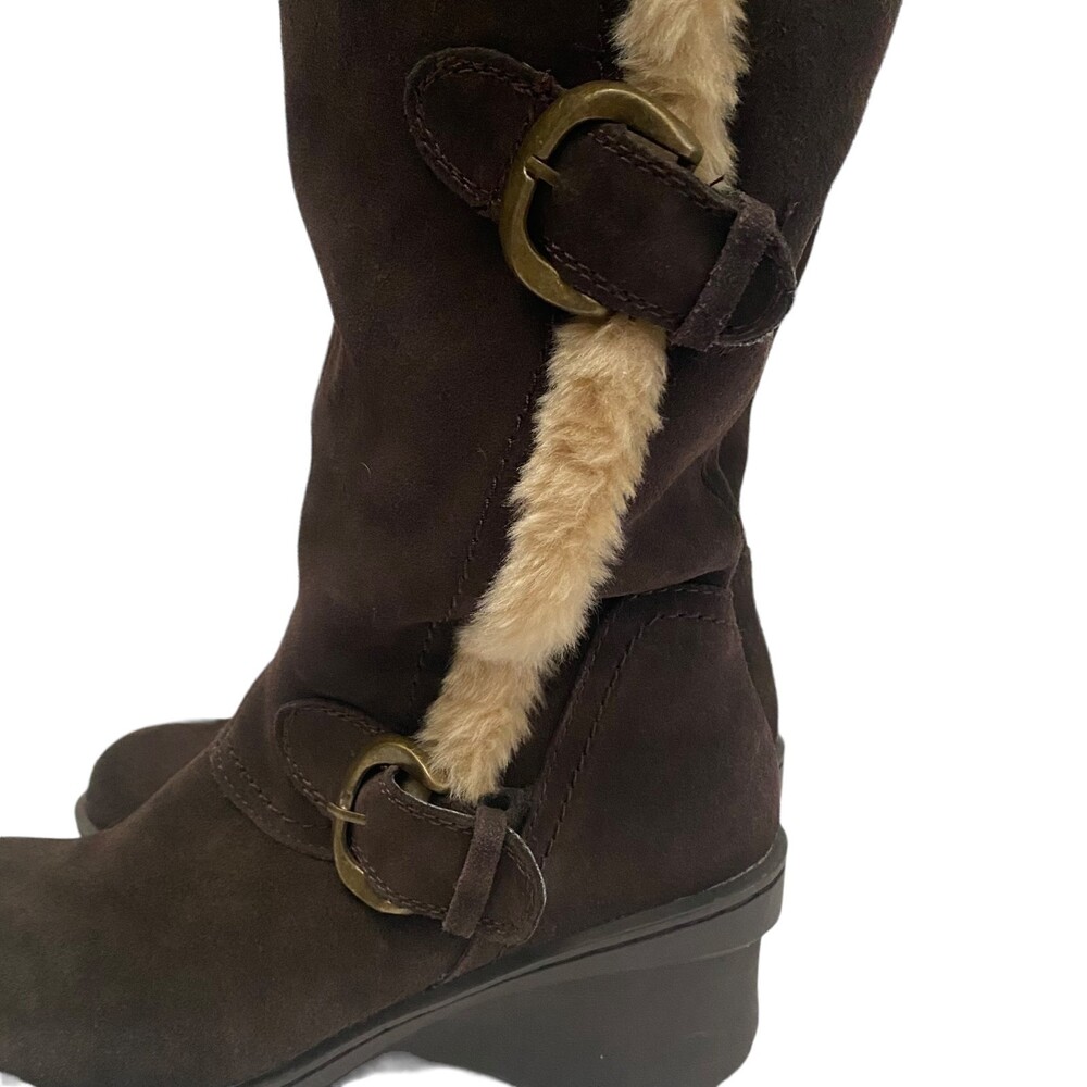 ST JOHN'S BAY Brown Leather Upper Winter Boots Size 7 - Picture 9 of 12